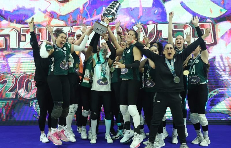 חגיגת גביע בכפר סבא: הפועל כפ"ס ומכבי חיפה נפגשות בשמינית הגמר