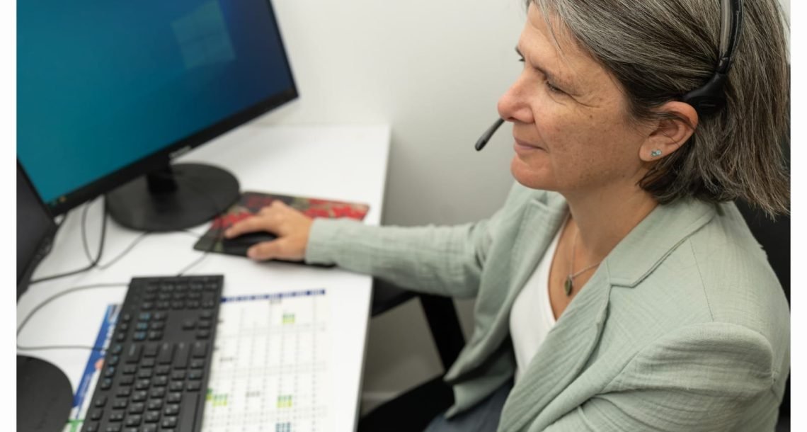 השירות הבלעדי בכללית שכדאי שתכירו: מוקד האחיות האונקולוגי, כחלק ממוקד האחיות הטלפוני הכללי, זמין למטופלים מדי יום בשעות הערב ובסופי שבוע