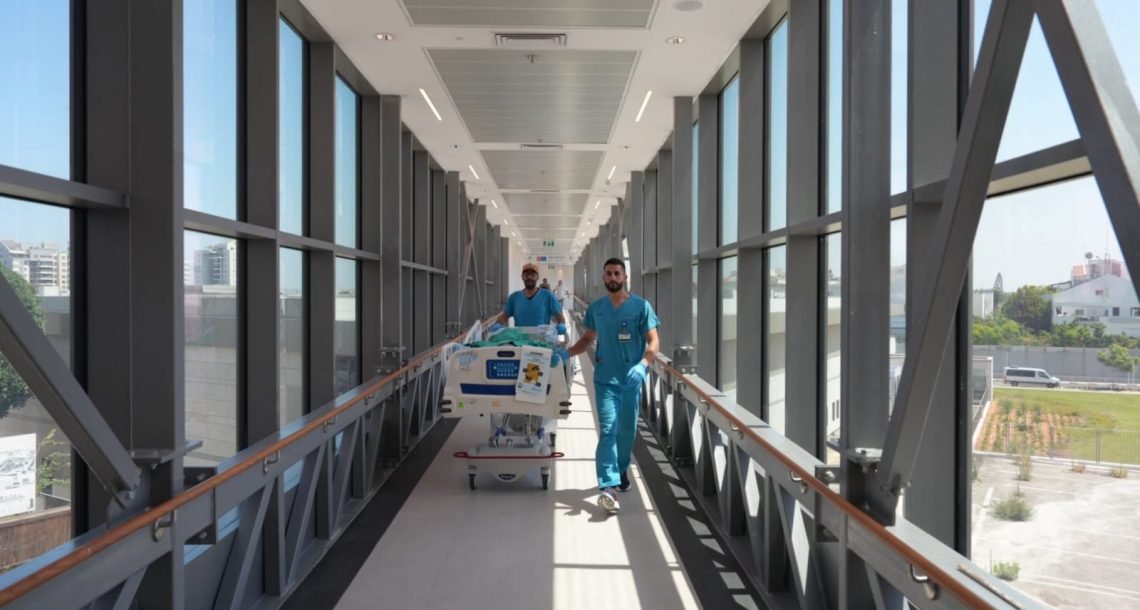 מרכז רפואי מאיר עבר למתכונת חירום: מחלקות הועברו למתחמים ממוגנים