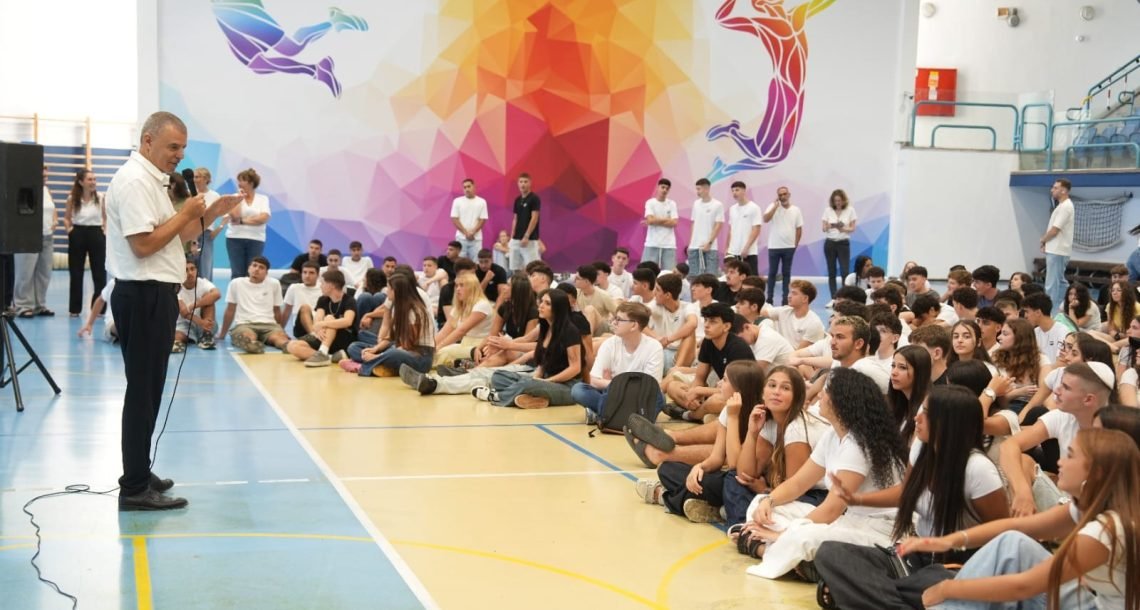 22 אלף תלמידים, 558 מיליון שקל ו-AI בכיתות: כפר סבא פותחת את שנת הלימודים תשפ"ז