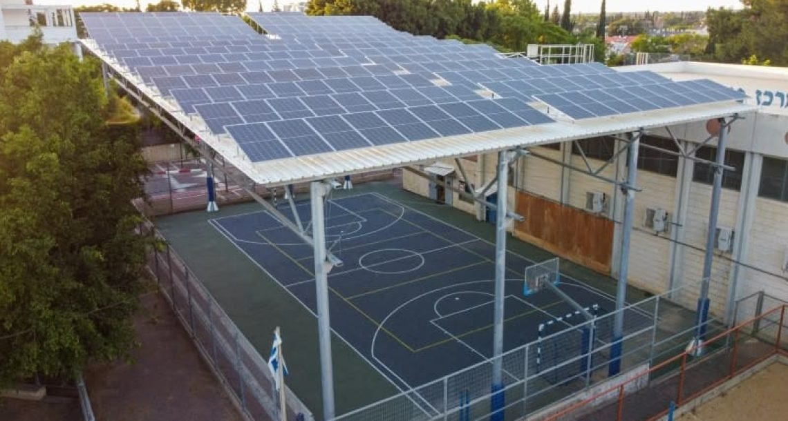 כפר סבא עוברת לשלב הבא במהפכה הסולארית: חשמל גם בשעת חירום