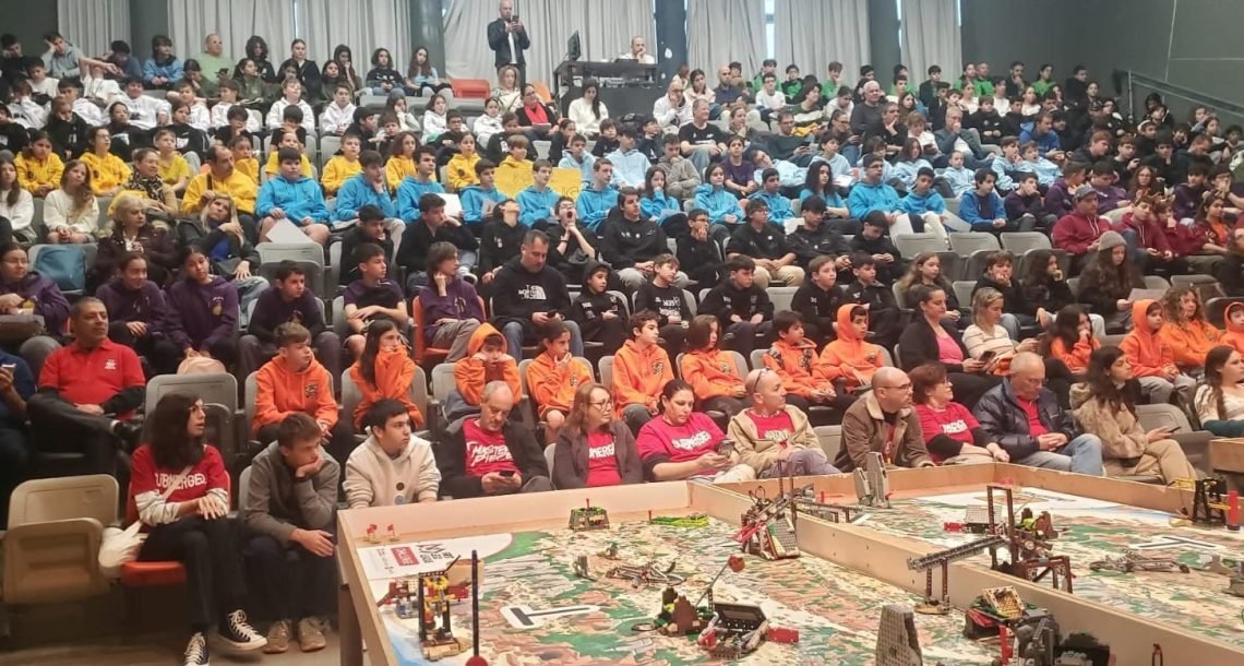 מהכיתה לזירה